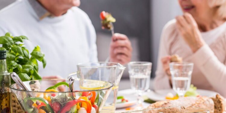 IPOG lança pós em nutrição clínica hospitalar e home care