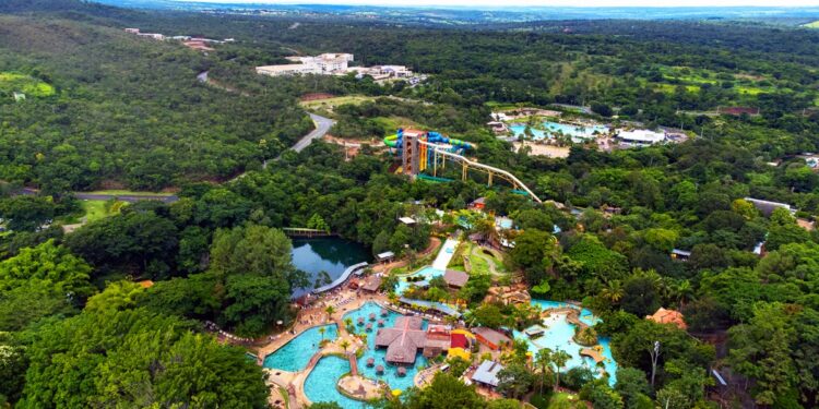 Rio Quente Resorts e Hot Park têm programação para o carnaval