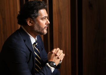 Rildo Lasmar prepara internacionalização