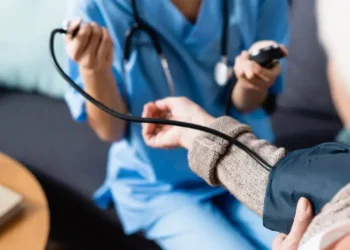 O poder das emoções positivas no controle da pressão arterial