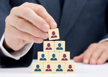 Como evitar que o conselho seja apenas simbólico e garantir que ele realmente contribua para um processo sucessório bem-sucedido?