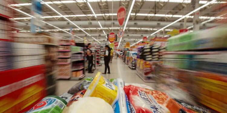 Inflação internacional, juros nacionais 