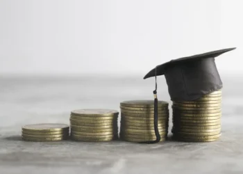 Educação financeira e ensino formal