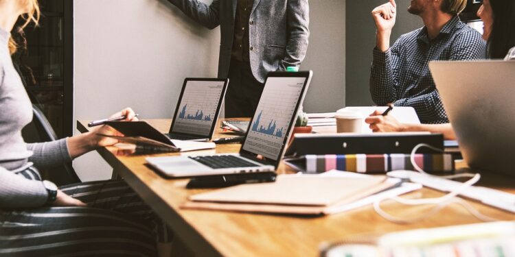 Quando crescer não basta: o valor de negócios que escolhem evoluir