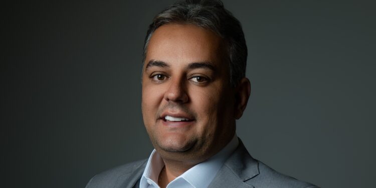 Perfil: José Henrique Queiroz