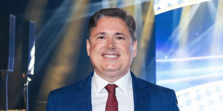 Perfil: Gustavo de Faria