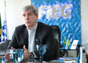 Fieg e 35 sindicatos das indústrias de Goiás assinam manifesto nacional contra mudanças na jornada de trabalho