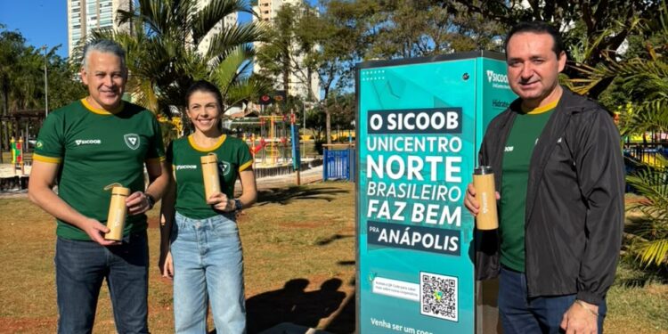 Estações de hidratação beneficiam comunidade em Anápolis