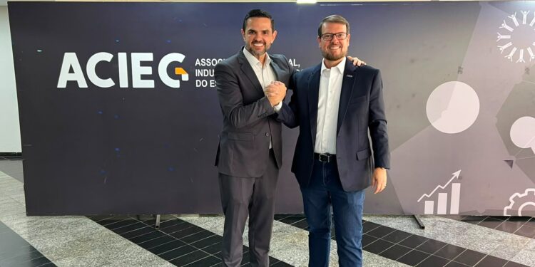 Thiago Falbo é eleito presidente da Acieg 