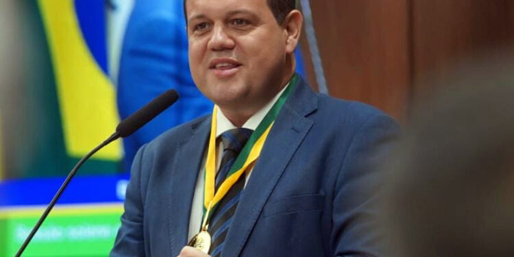 Perfil: Breno Cardoso