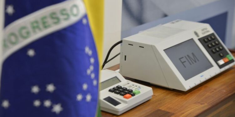 Eleições 2026: romper a polarização e votar por mérito