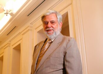 Luiz Cezar Fernandes, fundador do Garantia e do Pactual, lança livro em Goiânia