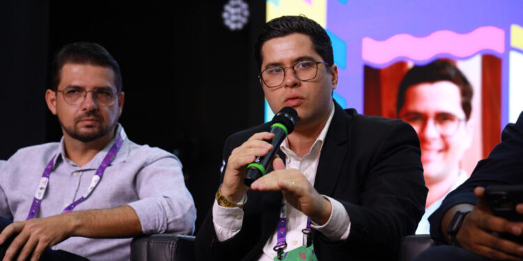 Sistema OCB/GO participa da quarta edição da Expo Favela